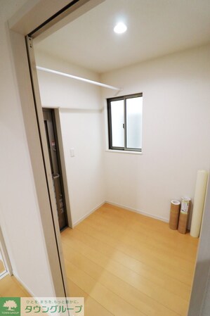 柳根町戸建の物件内観写真